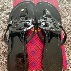MILLER SANDAL, PATENT LEATHER Tory Burch Sandal